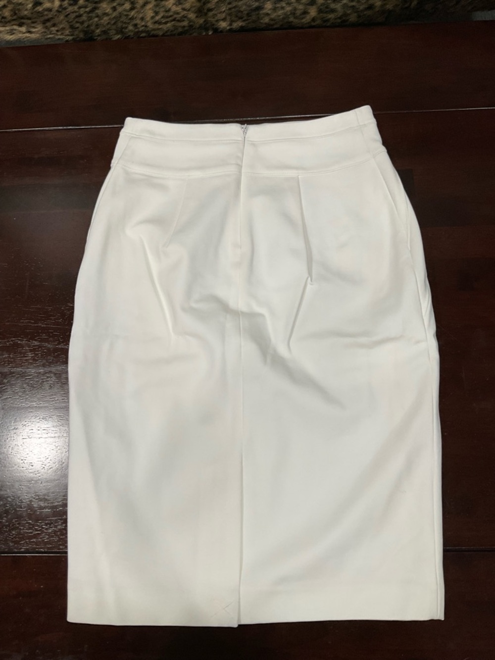 NWT WHITEHOUSE BLACK MARKET PERFECT FORM OFF WHITE PENCIL SKIRT - Picture 5 of 9